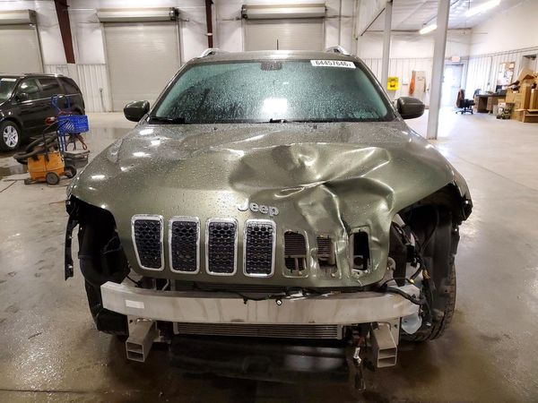 2019 JEEP CHEROKEE LATITUDE PLUS 4X4