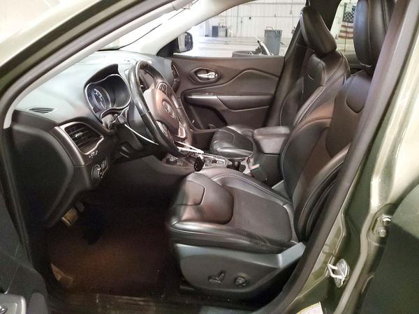 2019 JEEP CHEROKEE LATITUDE PLUS 4X4