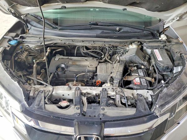2015 HONDA CRV EX — Engine bay