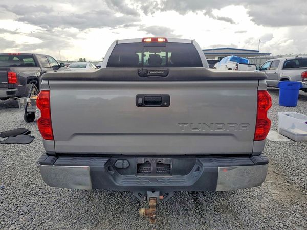2014 TOYOTA TUNDRA SR5