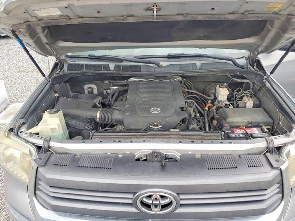 2014 TOYOTA TUNDRA SR5