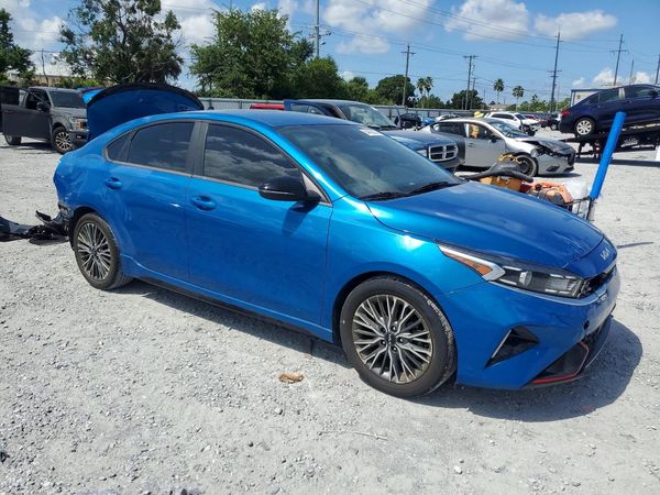 2022 KIA FORTE