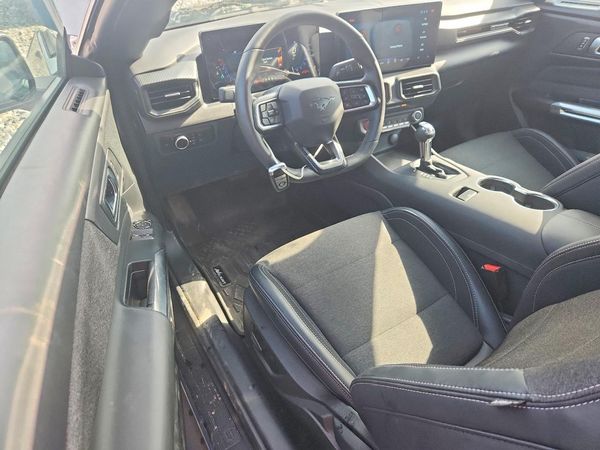 2026 FORD MUSTANG I4