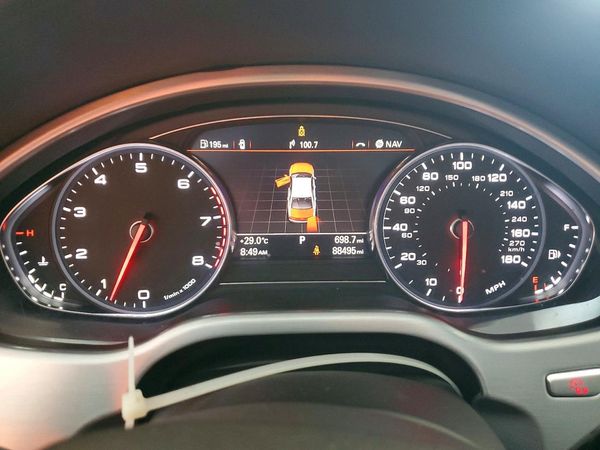 2015 AUDI A8