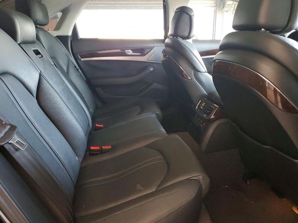 2015 AUDI A8