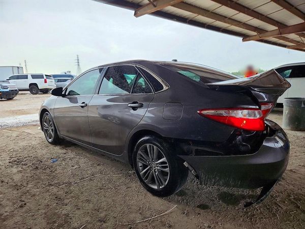 2015 TOYOTA CAMRY