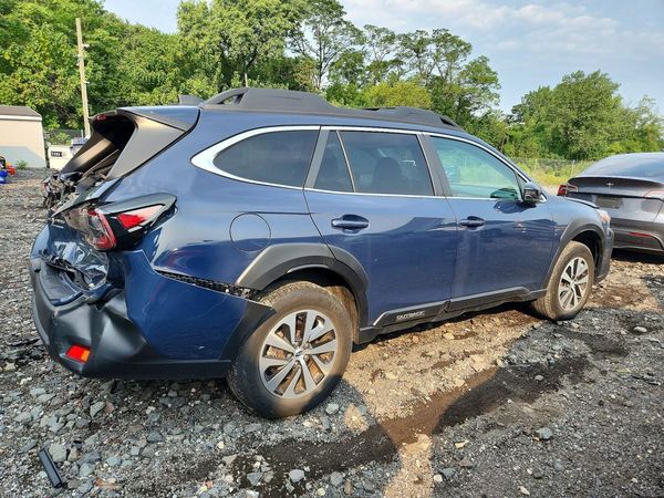 2024 SUBARU OUTBACK Premium