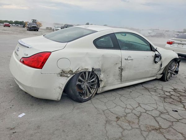 2012 INFINITI G37