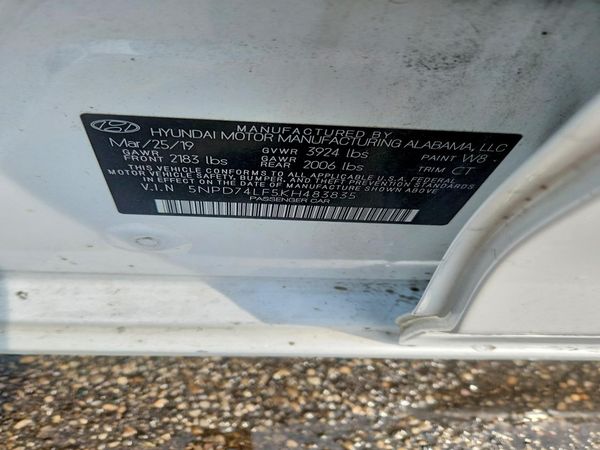 2019 HYUNDAI ELANTRA SE