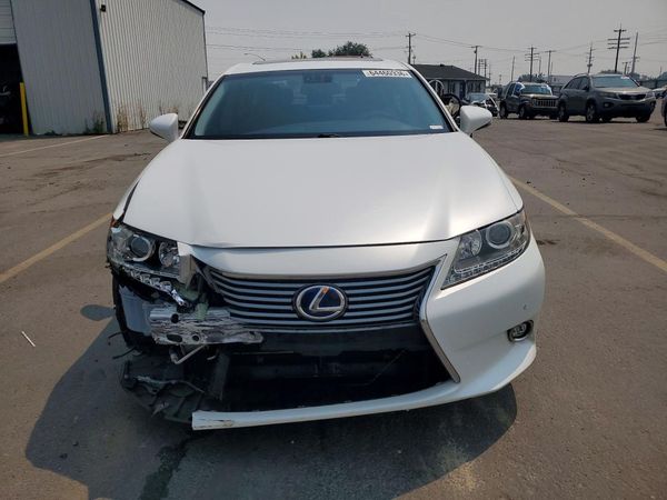 2014 LEXUS ES 300h