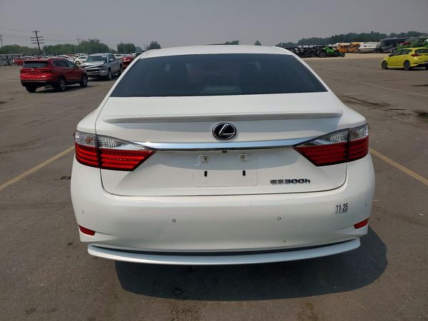2014 LEXUS ES 300h