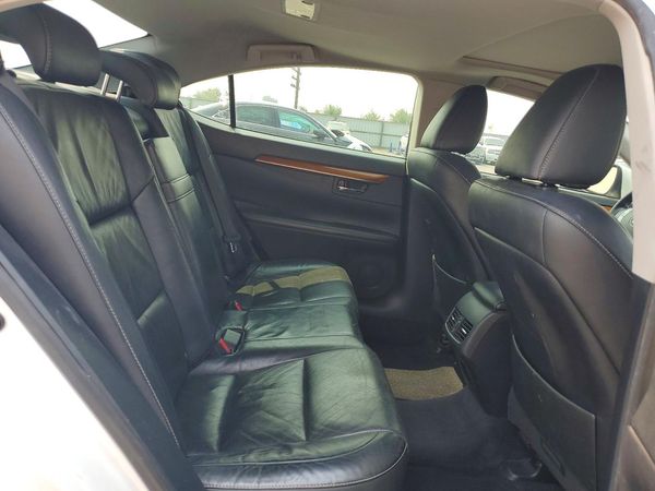 2014 LEXUS ES 300h