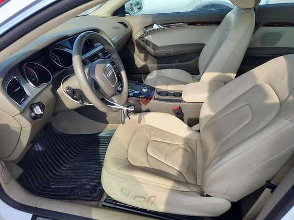 2012 AUDI A5 quattro Premium Plus