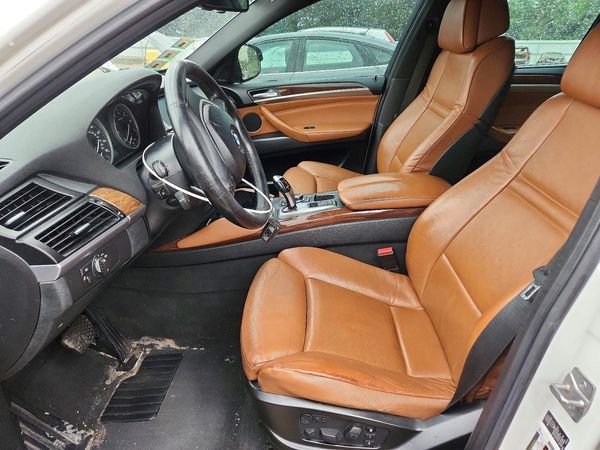 2012 BMW X6 xDrive35i