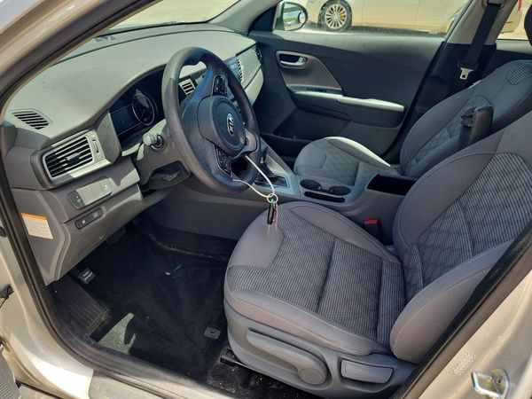 2017 KIA NIRO
