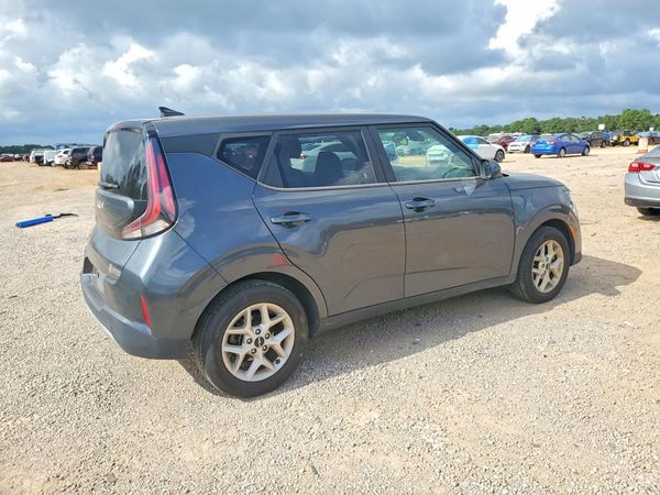 2023 KIA SOUL LX, S