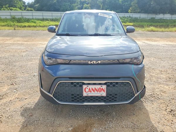 2023 KIA SOUL LX, S