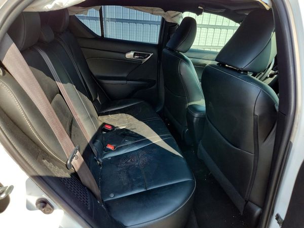 2015 LEXUS CT 200h