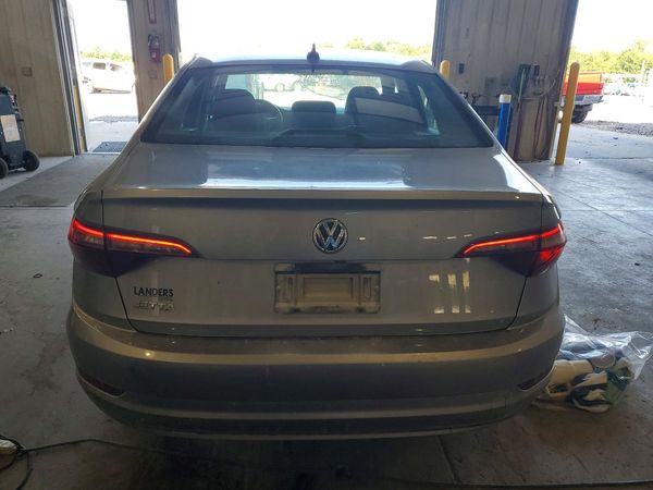 2021 VOLKSWAGEN JETTA S / SE / R-Line
