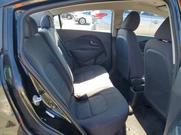 2017 KIA RIO LX