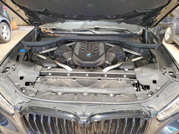 2022 BMW X5