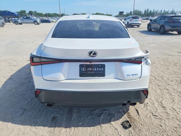 2024 LEXUS IS 300