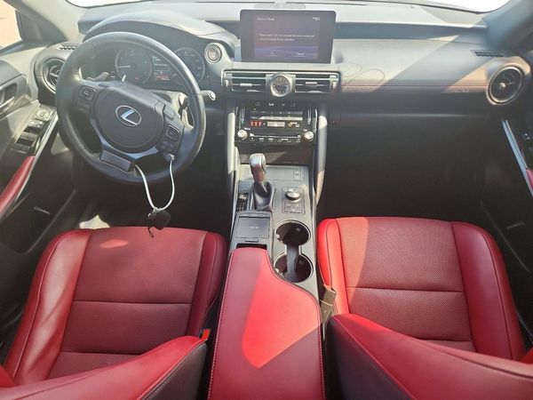 2024 LEXUS IS 300
