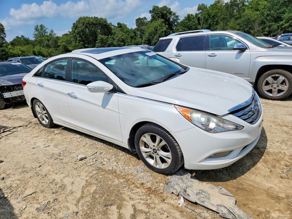 2013 HYUNDAI SONATA
