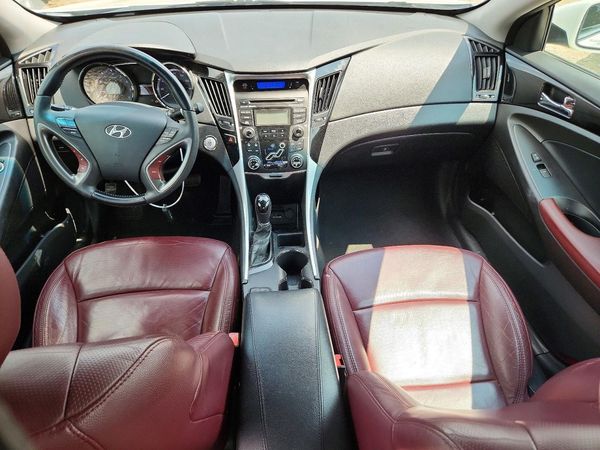 2013 HYUNDAI SONATA