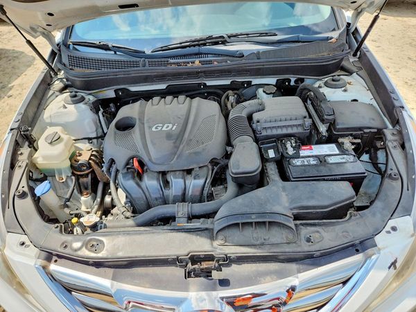2013 HYUNDAI SONATA