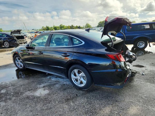 2023 HYUNDAI SONATA SE