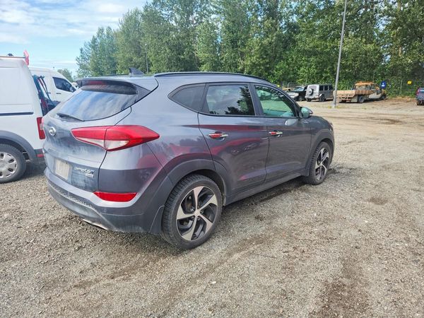 2016 HYUNDAI TUCSON