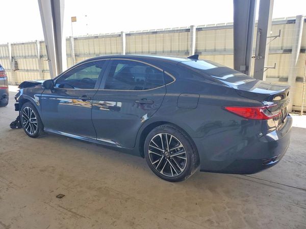 2025 TOYOTA CAMRY