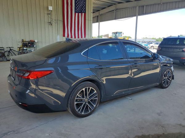 2025 TOYOTA CAMRY