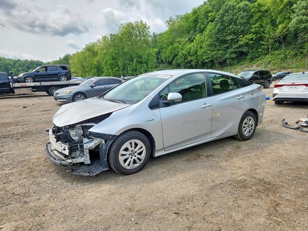 2016 TOYOTA PRIUS One/Two