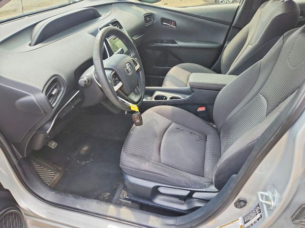 2016 TOYOTA PRIUS One/Two