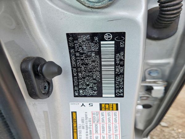 2016 TOYOTA PRIUS One/Two