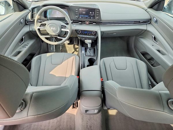 2026 HYUNDAI ELANTRA