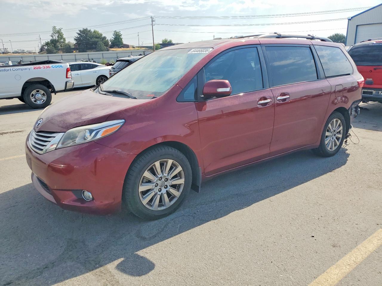 2015 TOYOTA SIENNA