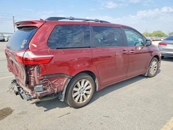 2015 TOYOTA SIENNA