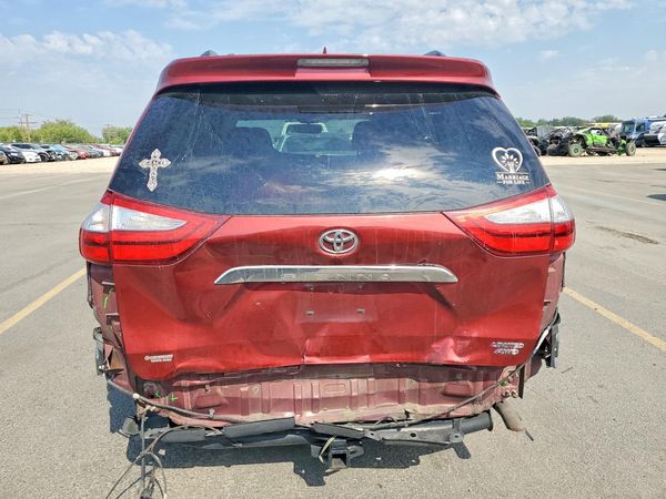 2015 TOYOTA SIENNA