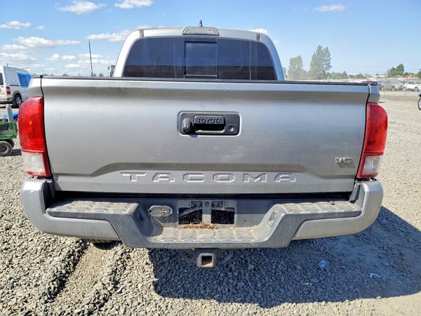2017 TOYOTA TACOMA
