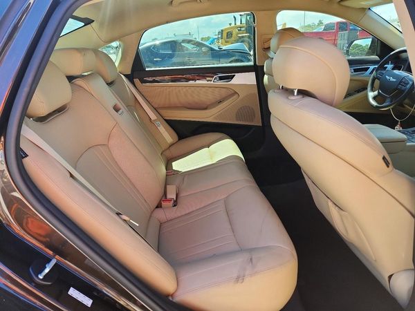 2017 GENESIS G80