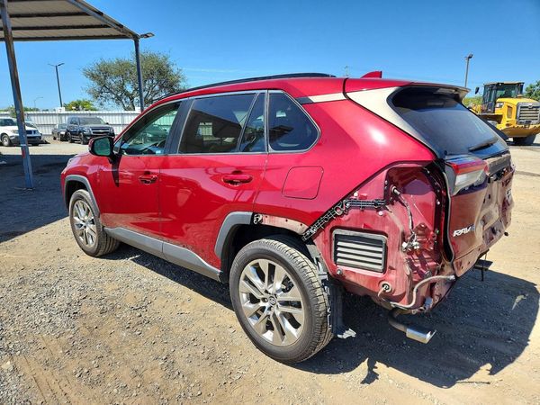 2019 TOYOTA RAV4 XLE Premium