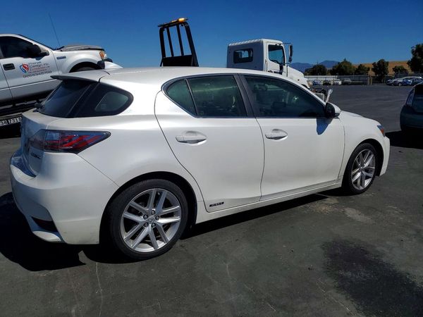 2017 LEXUS CT 200h
