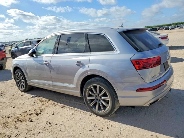 2017 AUDI Q7 quattro Premium Plus