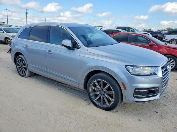 2017 AUDI Q7 quattro Premium Plus