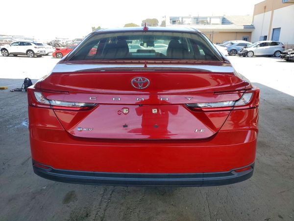 2025 TOYOTA CAMRY