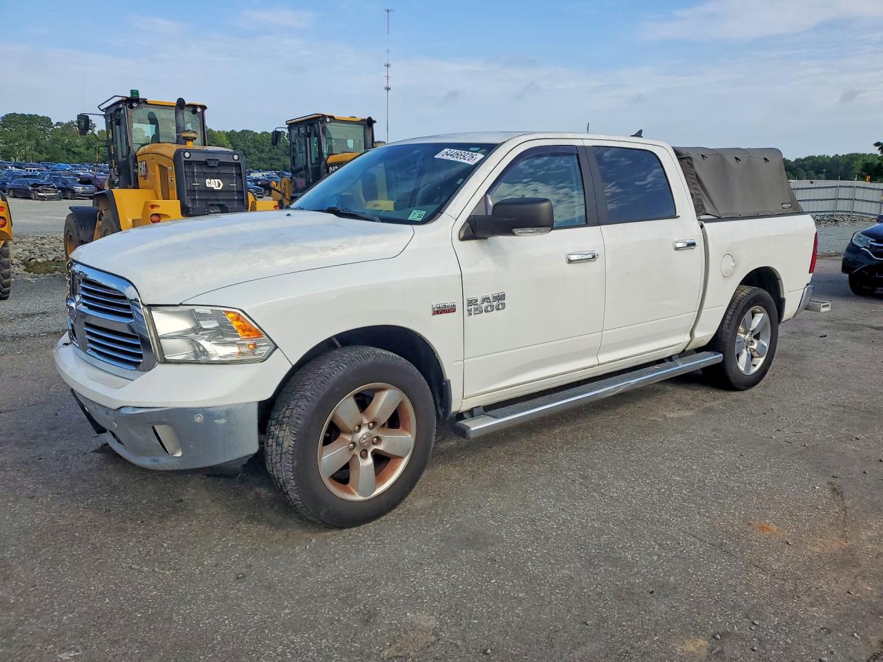 2017 RAM 1500 SLT