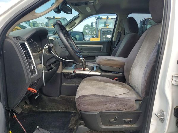 2017 RAM 1500 SLT
